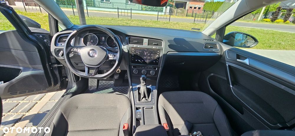 Volkswagen Golf 1.6 TDI SCR Comfortline - 10