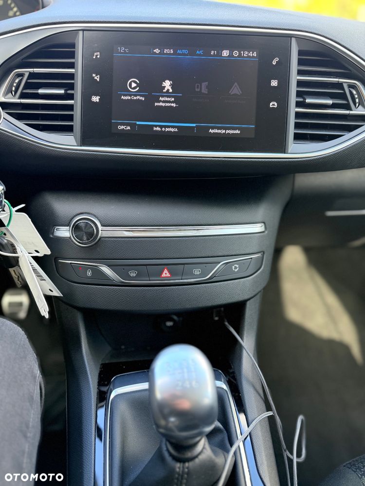 Peugeot 308 PureTech 130 GPF Stop & Start Style - 29