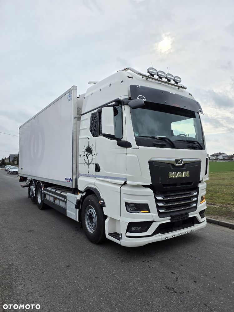 MAN MAN TGX  * chłodnia * izoterma  * thermo king * Carrier * winda*chłodzenie * grzanie * przewierty sterowane * - 8