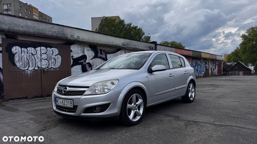 Opel Astra 1.7 CDTI Enjoy - 1