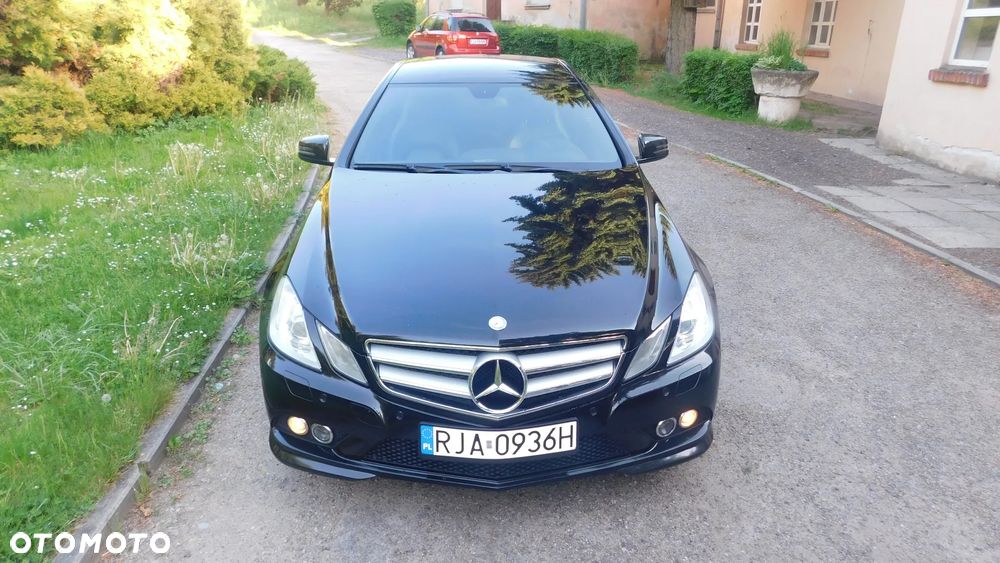 Mercedes-Benz Klasa E - 23