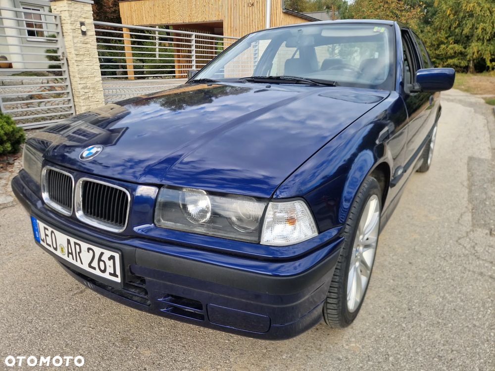 BMW Seria 3 318i - 21