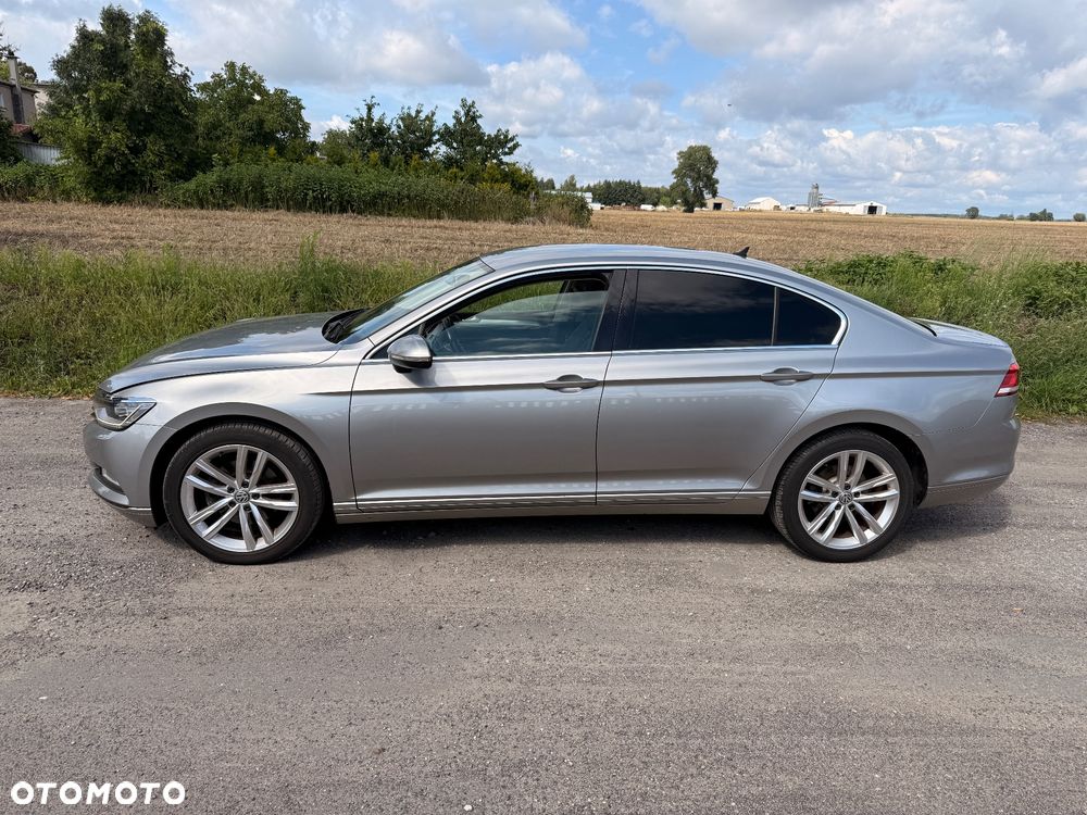 Volkswagen Passat 2.0 TDI (BlueMotion Technology) DSG Highline - 4