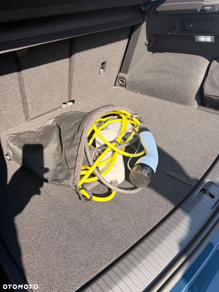 Volkswagen Tiguan - 16