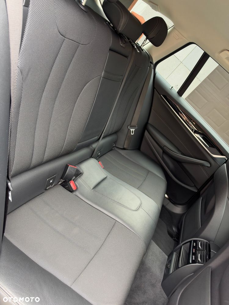 BMW Seria 5 520d Sport Line sport - 36