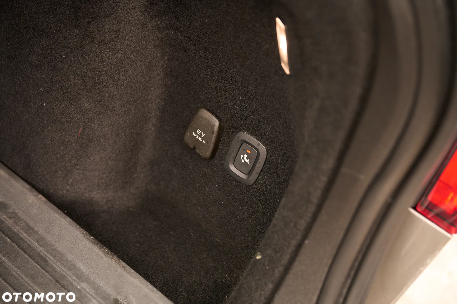 Volvo V60 T6 AWD Plug-In Hybrid Inscription Expression - 16