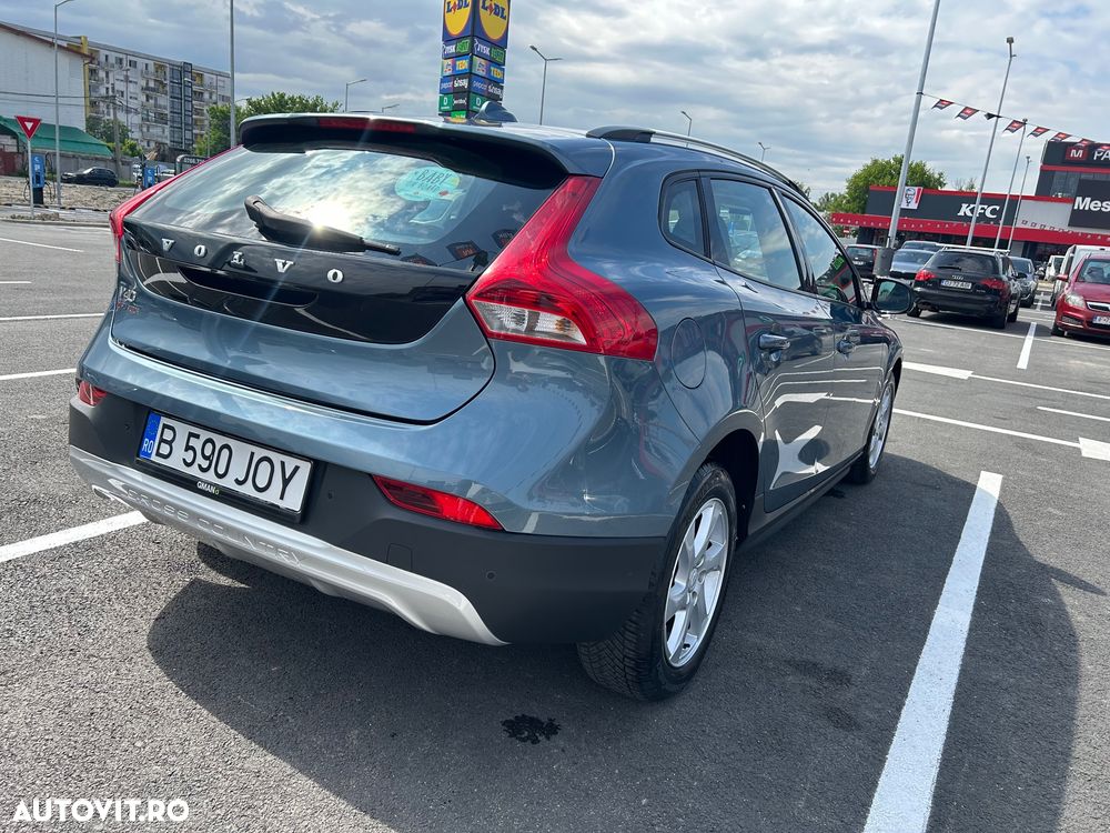 Volvo V40 D2 Powershift Momentum - 2