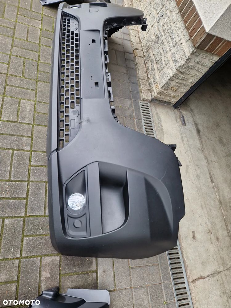 MASKA BŁOTNIK ZDERZAK LAMPY RENAULT MASTER IV 2024r - 24
