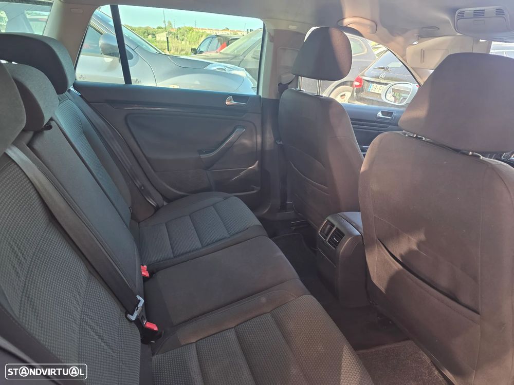 VW Golf Variant 1.6 TDi Trendline - 11