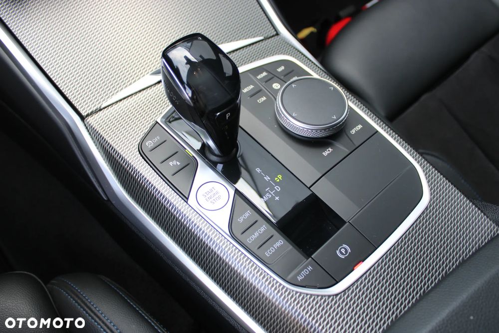 BMW Seria 3 320d xDrive M Sport sport - 23