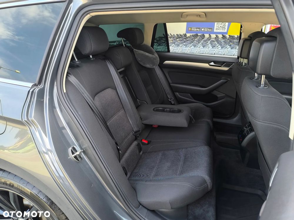 Volkswagen Passat 1.6 TDI (BlueMotion Technology) Comfortline - 23