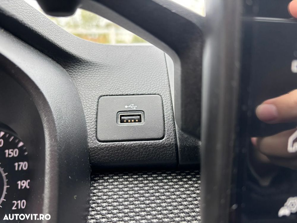 Dacia Logan TCe 90 MT6 Comfort - 24