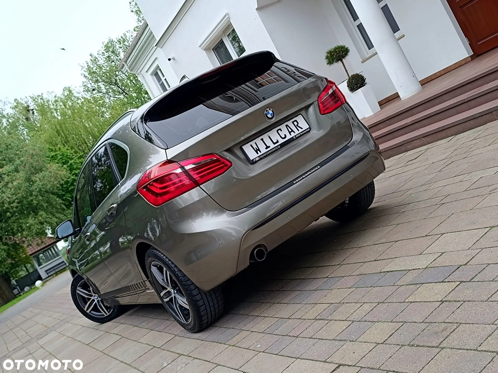 BMW Seria 2 218d Sport Line - 7