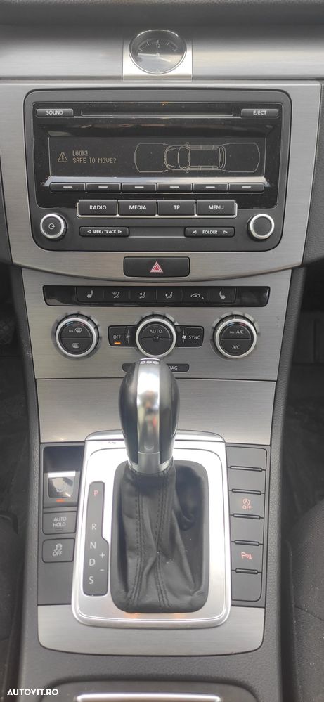 Volkswagen Passat 2.0 TDI Blue TDI DSG Comfortline - 7
