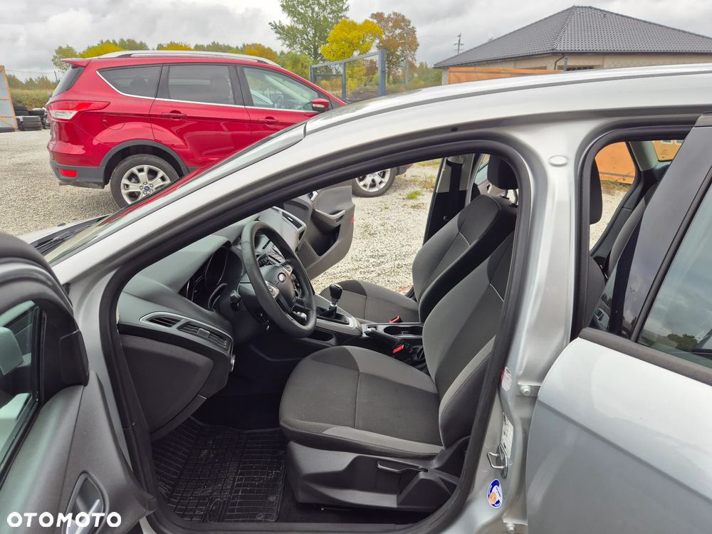 Ford Focus 1.6 TDCi DPF Champions Edition - 13