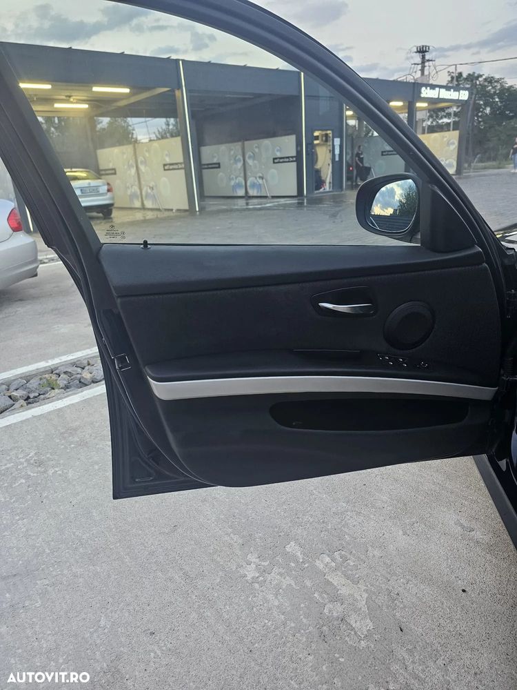 BMW Seria 3 318d DPF - 13