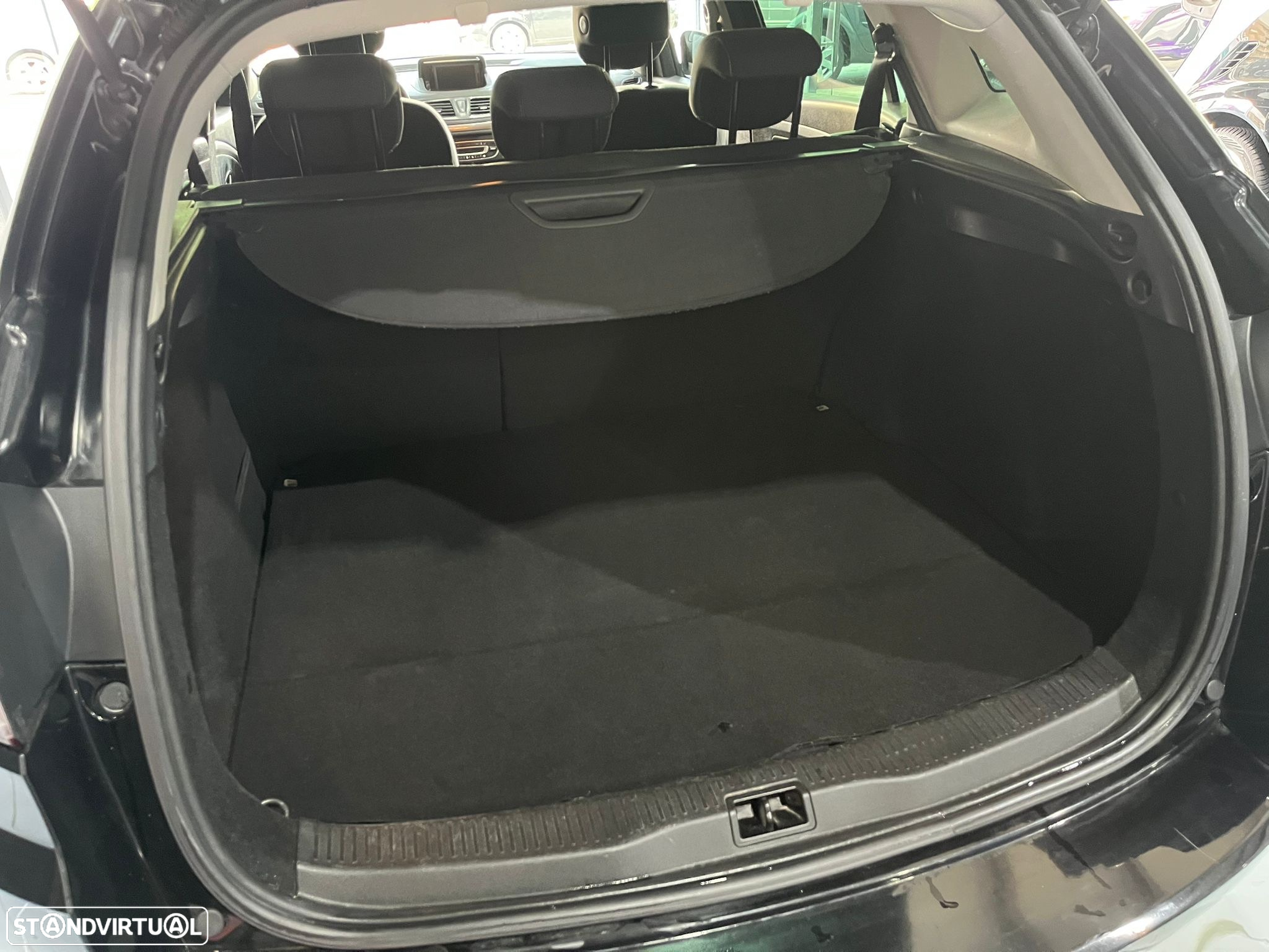 Renault Mégane Sport Tourer 1.5 dCi Limited SS - 25