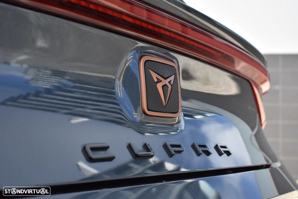 Cupra Leon 1.4 e-Hybrid VZ DSG - 9