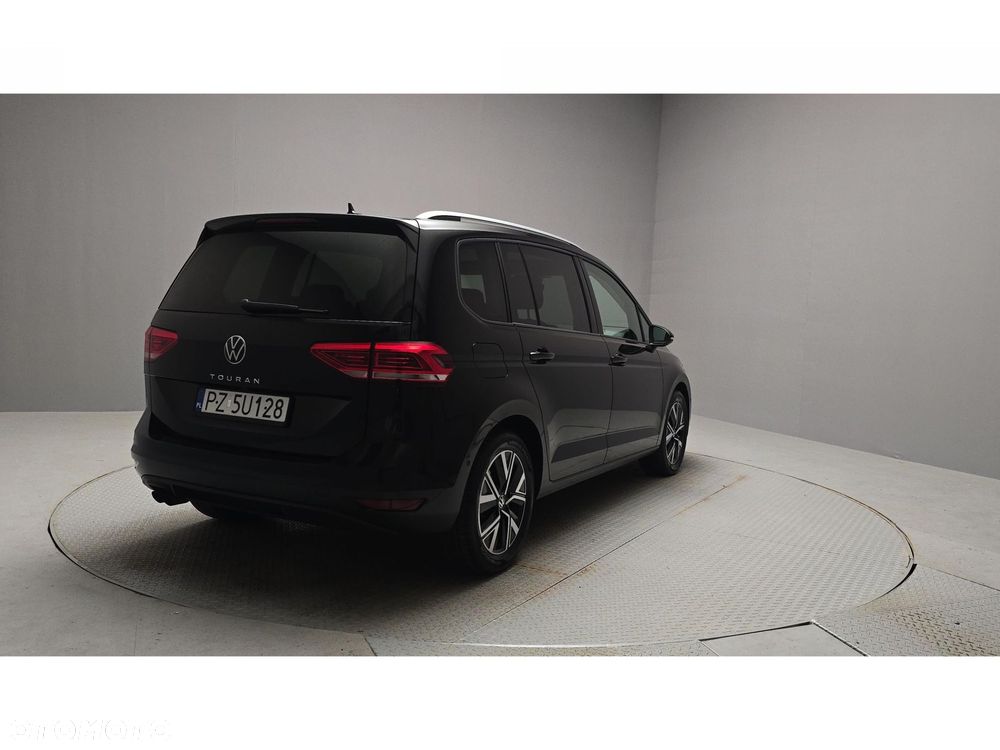 Volkswagen Touran - 3