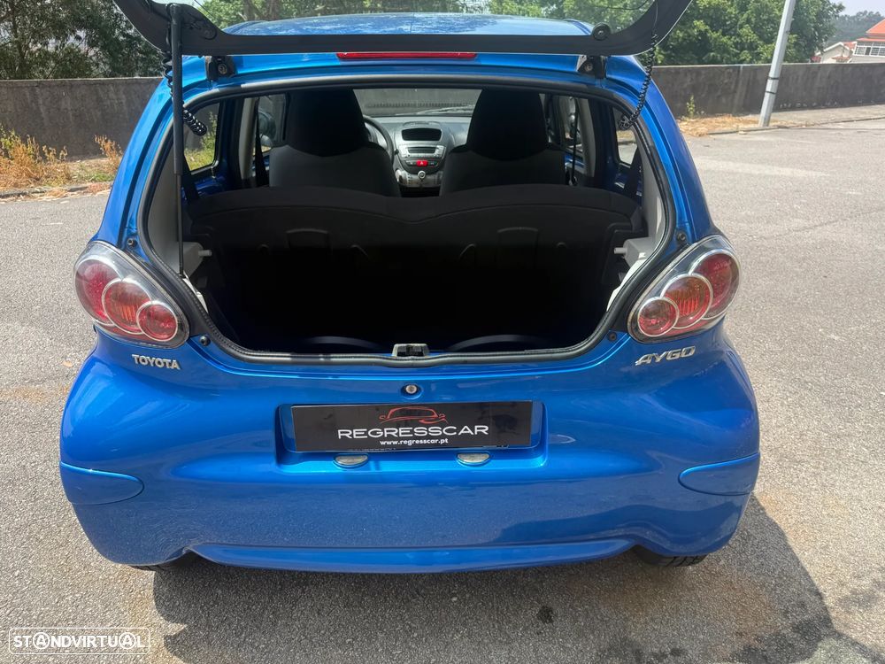 Toyota Aygo 1.0 Plus - 19