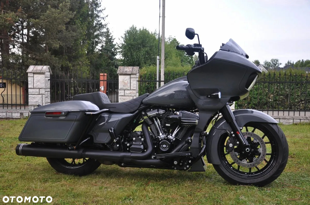 Harley-Davidson Touring Road Glide - 3