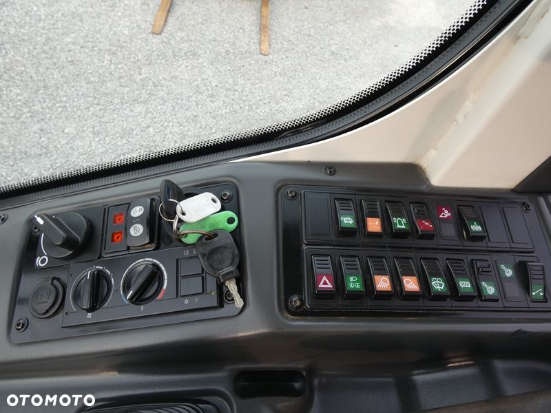 Liebherr L506 Compact z Niemiec / Serwis liebherr 1.864mtg / Idealna / - 13