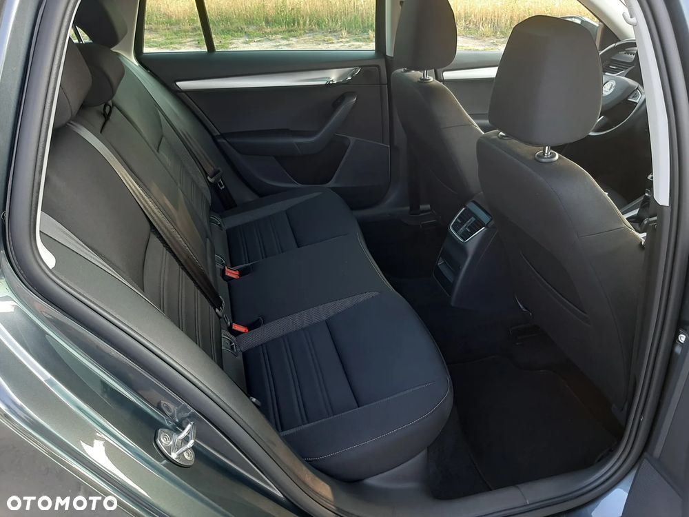 Skoda Octavia 1.6 TDI Sport Edition - 36