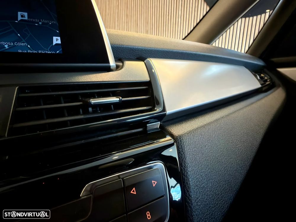 BMW 216 Active Tourer d - 26