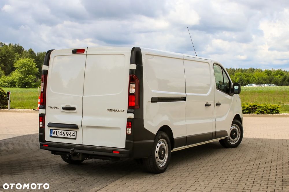 Renault Trafic - 16