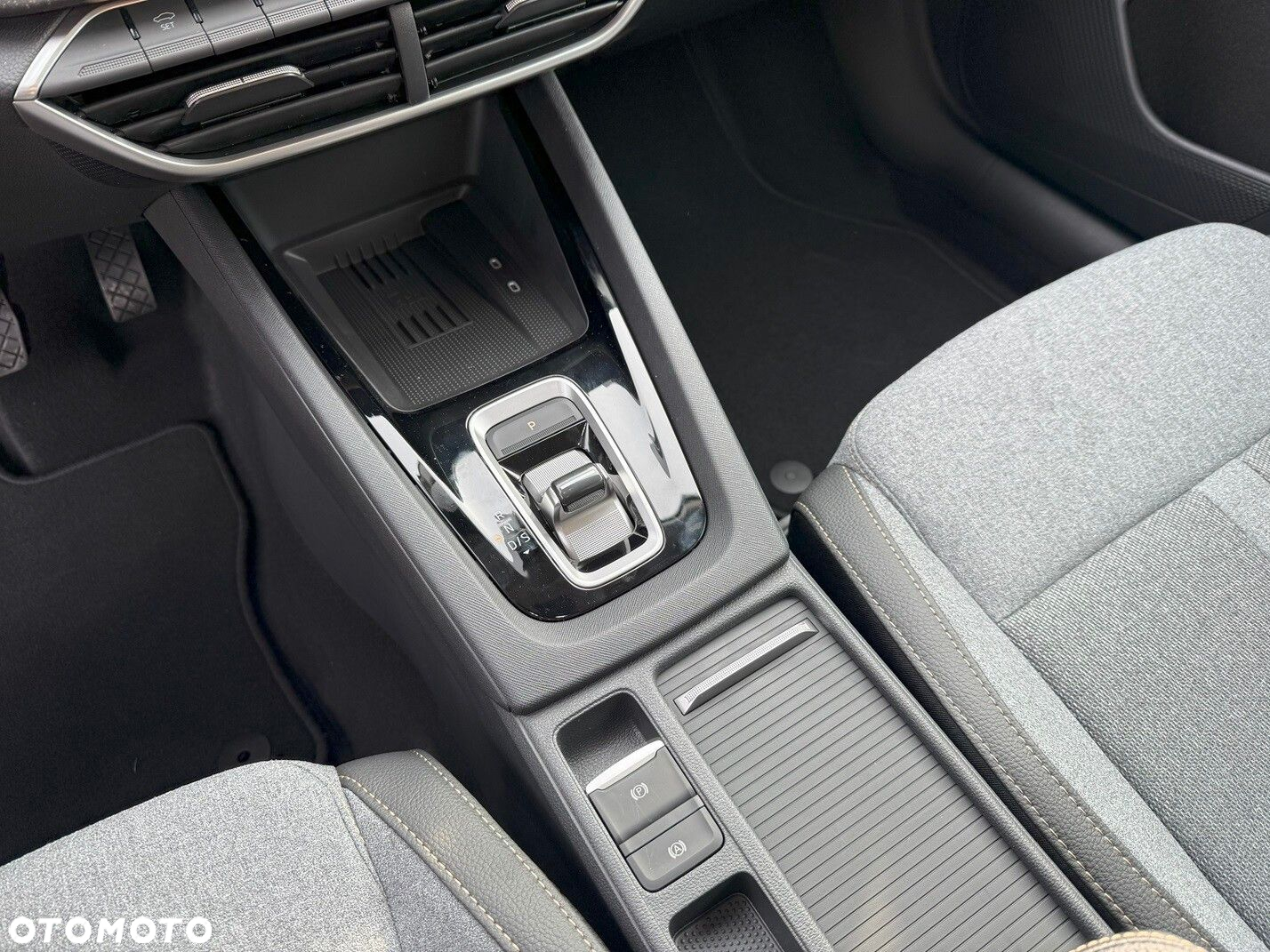 Skoda Octavia 2.0 TDI Selection DSG - 17