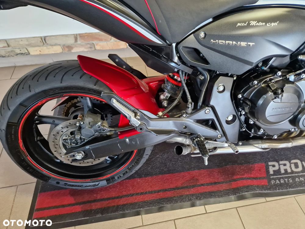 Honda Hornet - 26