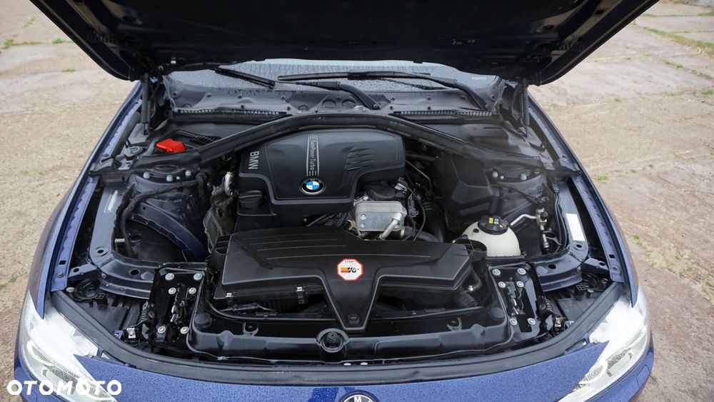 BMW Seria 3 328i - 7