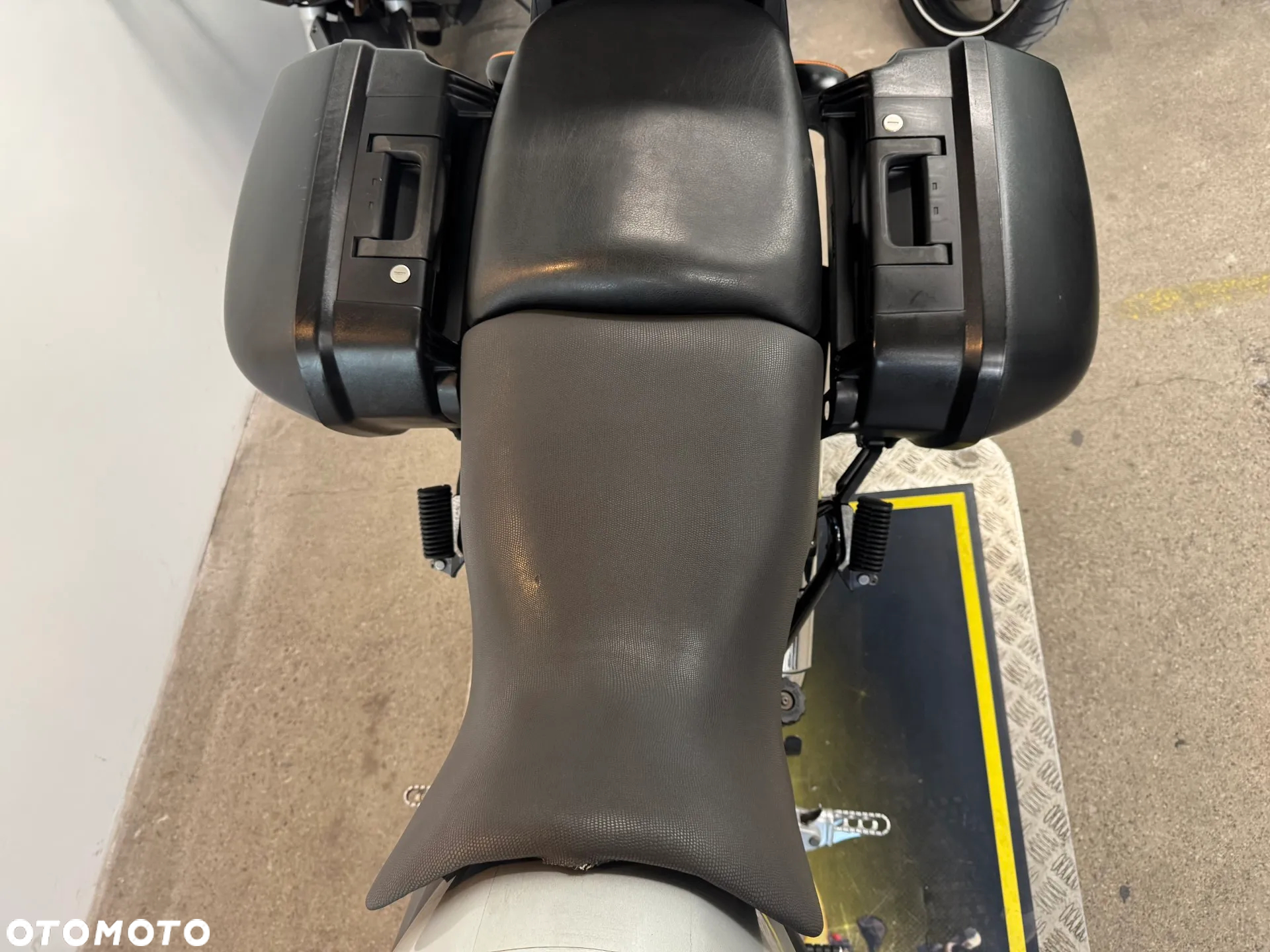 BMW R - 28