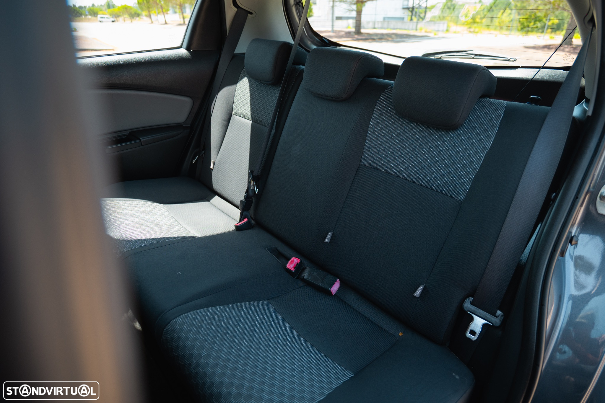 Toyota Yaris 1.0 VVT-i Comfort +PS Style +P.Techno - 22