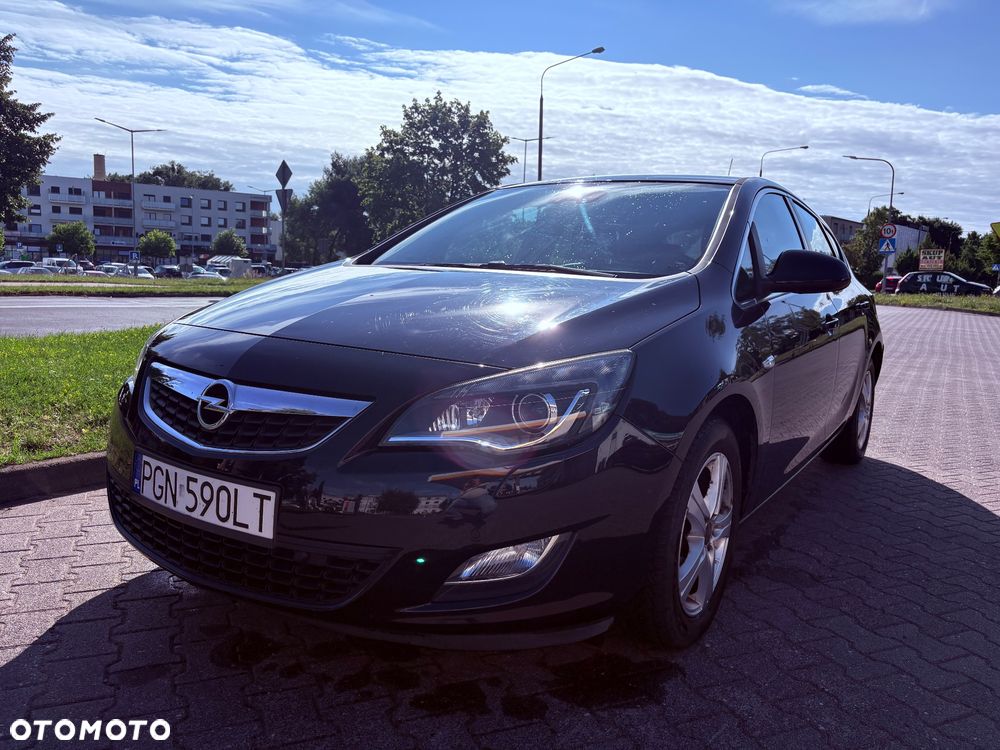 Opel Astra 1.4 T Cosmo - 2