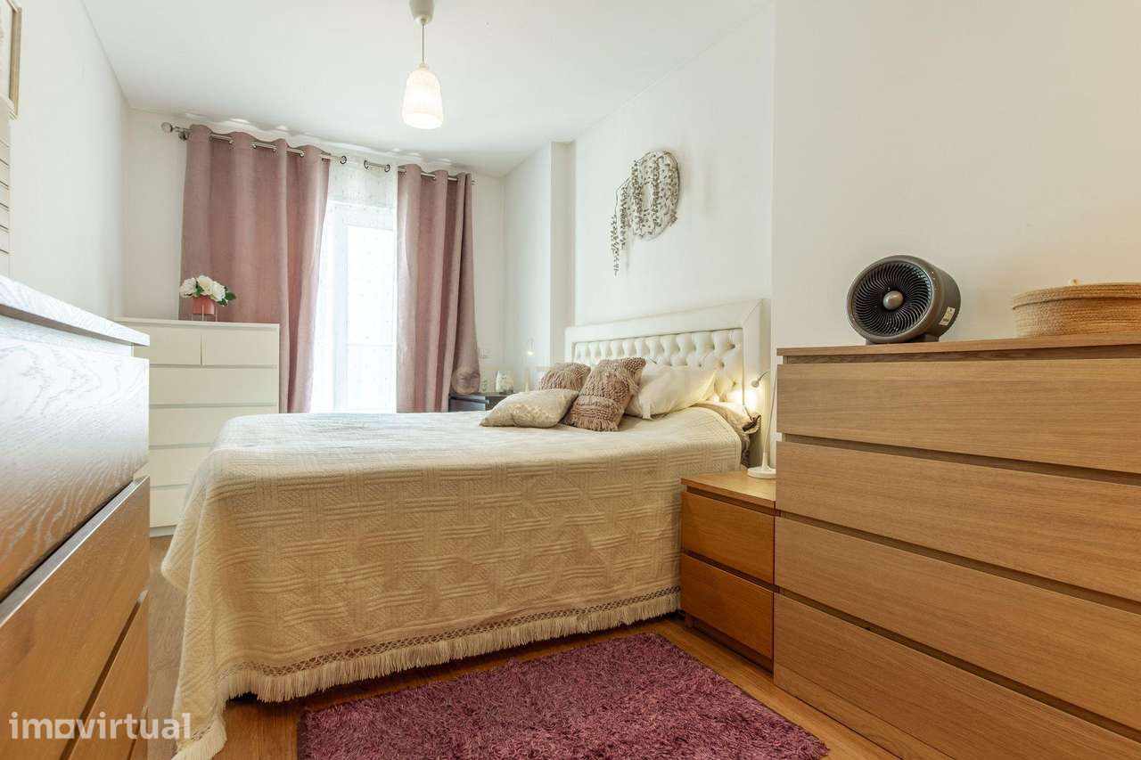 Apartamento T2 moderno com lugar de garagem, Quinta do Património (Sac - Grande imagem: 3/34