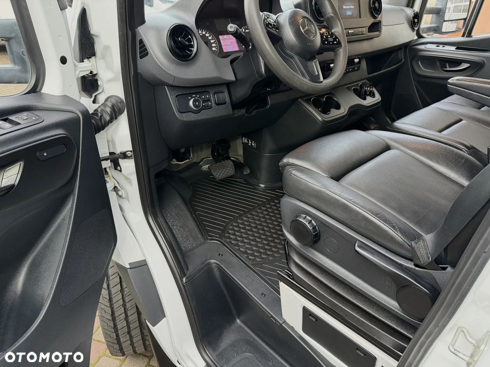 Mercedes-Benz Sprinter 317 CDI Izoterma Winda - 22