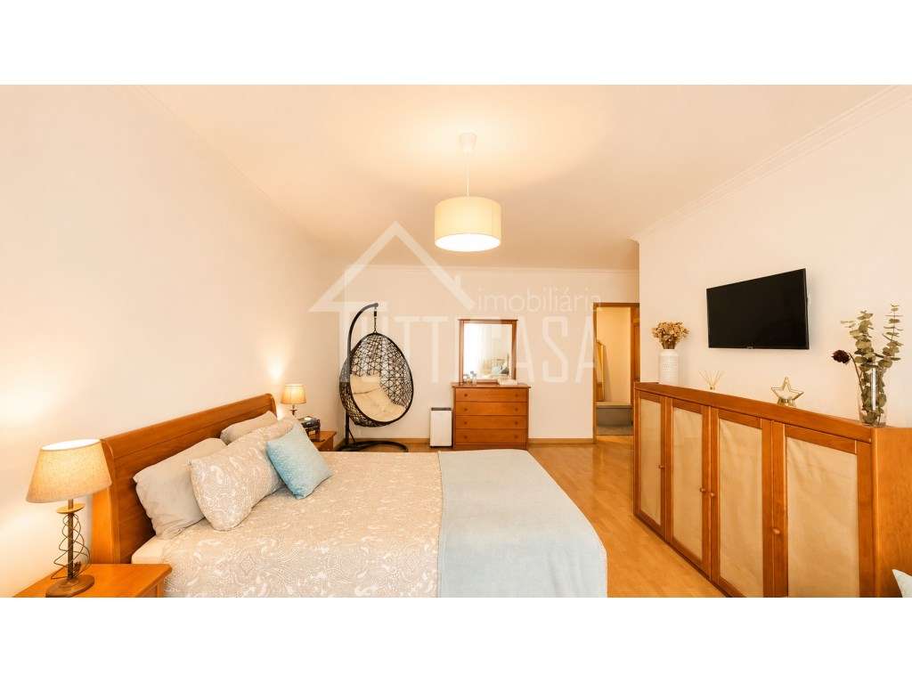 Apartamento T3 em Alcainça com parqueamento para 3 viaturas - Grande imagem: 3/25