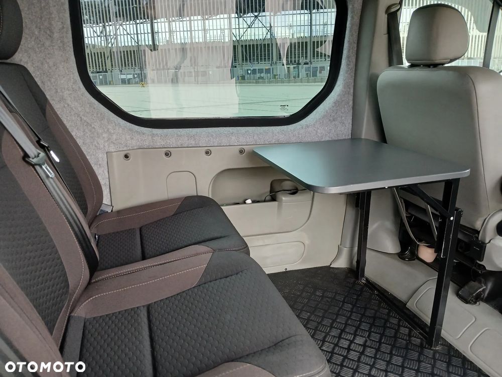 Opel Vivaro L2H1 2.9t - 9