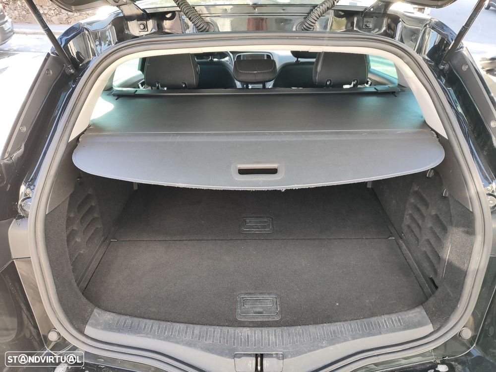 Renault Mégane Sport Tourer 1.5 Blue dCi Limited - 12