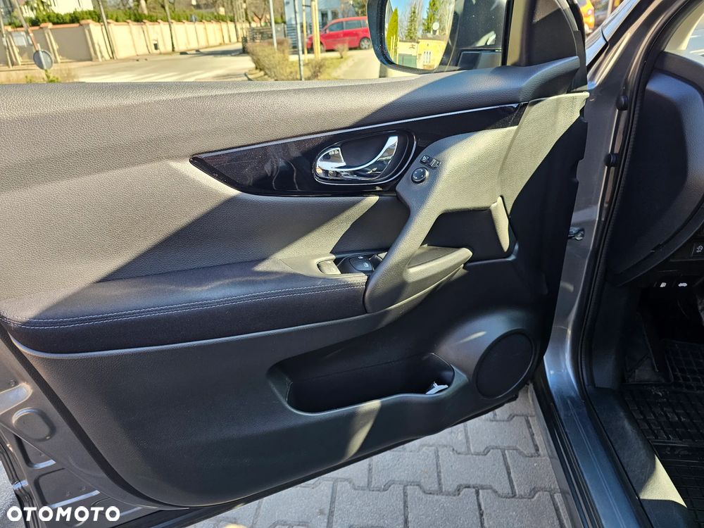 Nissan Qashqai 1.3 DIG-T N-Connecta - 7