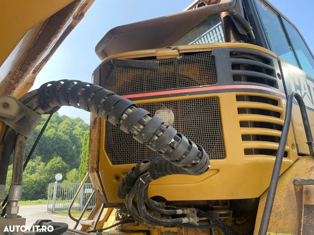 Caterpillar 725 - 15