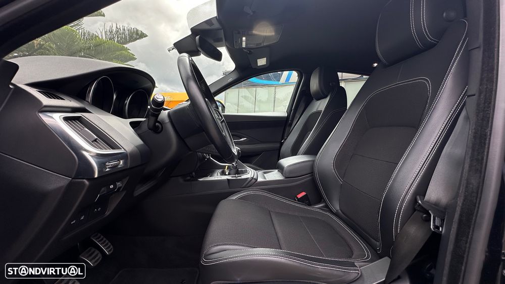 Jaguar E-Pace D150 R-Dynamic - 19