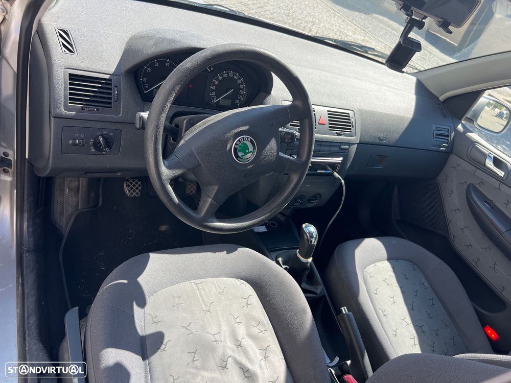 Skoda Fabia 1.4 Style - 6