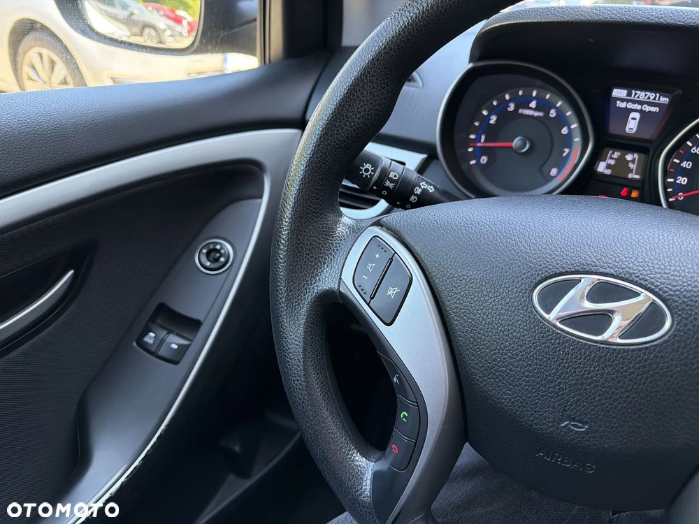 Hyundai i30 1.4 Classic + - 22