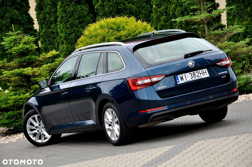 Skoda Superb 2.0 TDI SCR 4x4 Ambition DSG - 19