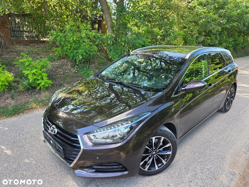 Hyundai i40 Kombi 1.7 CRDi Premium - 11