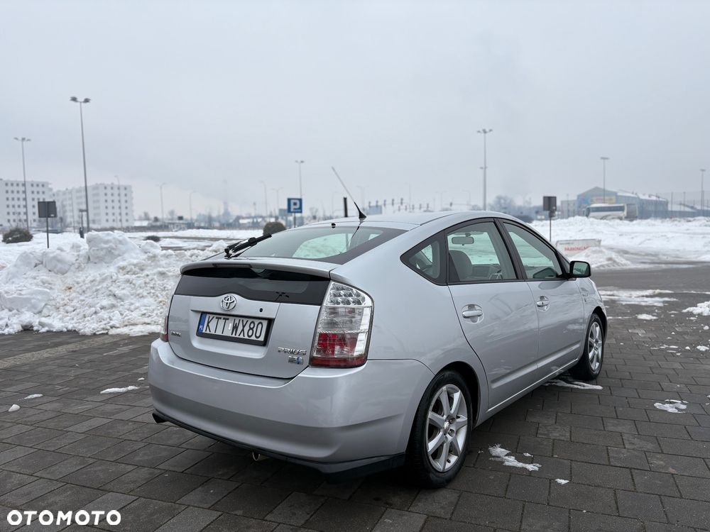 Toyota Prius 1.5 VVT-i Sol - 5