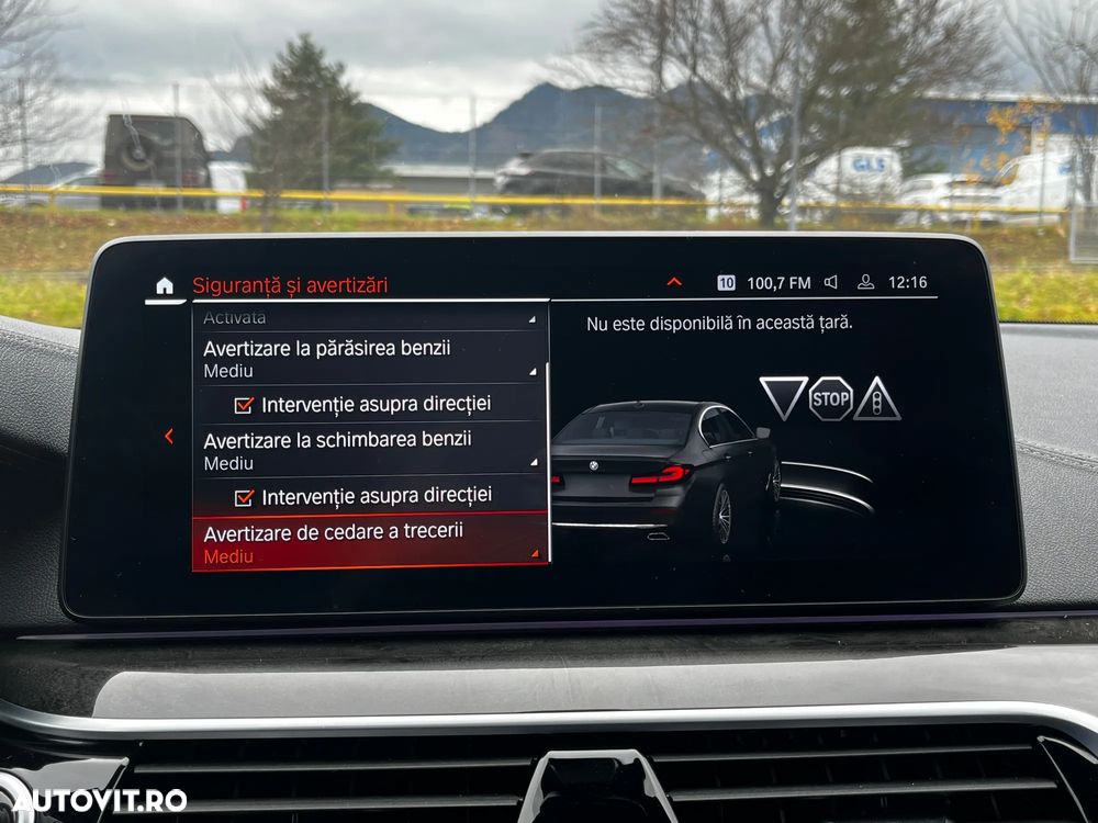 BMW Seria 5 520d xDrive AT MHEV - 30