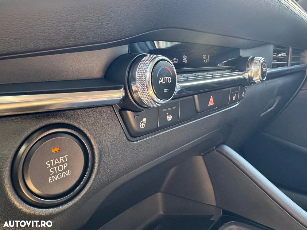 Mazda 3 e-Skyactiv X186 MHEV Center-Line - 19